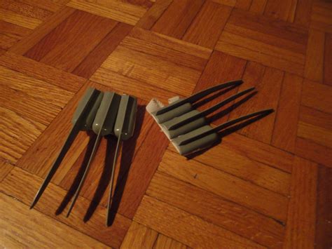 Wolverine Claws on the Cheap : 4 Steps - Instructables