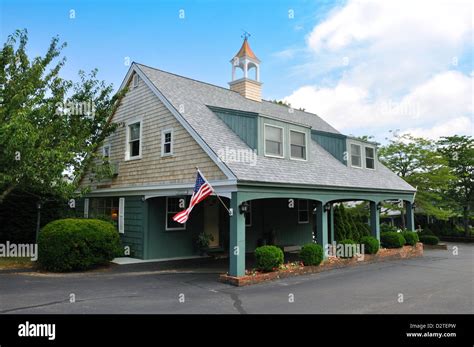 The Cove motel in Cape Cod, Massachusetts, USA Stock Photo - Alamy