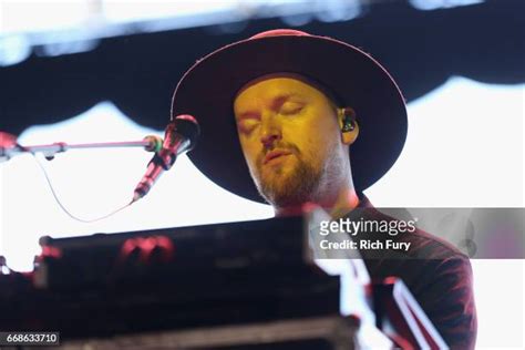 Sohn (Musician) Photos and Premium High Res Pictures - Getty Images