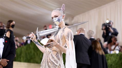 Singer Grimes OKs Using Her Voice for AI-Generated Tunes (No Nazi Songs, Please)