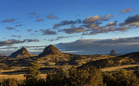 Volcanic cones near peak sacred to tribes gain protection