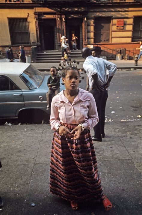 24 Wonderful Color Photographs That Capture Street Scenes of Harlem in the 1970s ~ vintage everyday