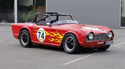 File:TR4 Race car.jpg - Wikimedia Commons