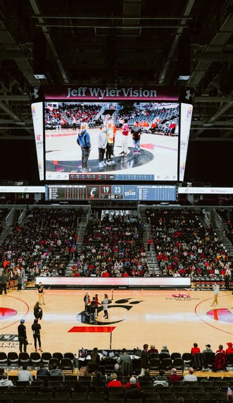 Cincinnati (UC) Basketball Tickets | SeatGeek