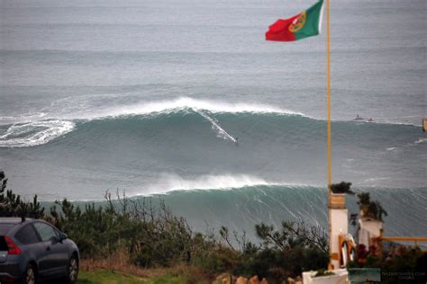 Biggest waves of November 2015 at Nazaré - NEWS - Nazaré Big Waves Surf - Portugal