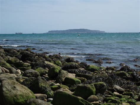 Bowleaze Cove - Photo "Portland from Bowleaze Cove" :: British Beaches