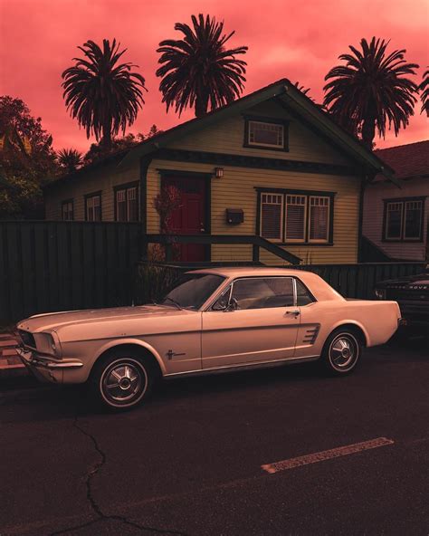 Deston Isas on Instagram: “Classic Venice Vibe” | Old american cars ...