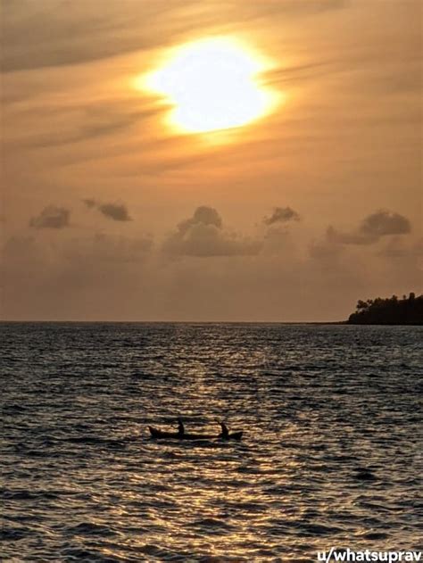 Sunset at Marine Drive, Mumbai. : r/mumbai