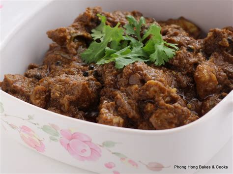 Phong Hong Bakes and Cooks!: Mutton Varuval