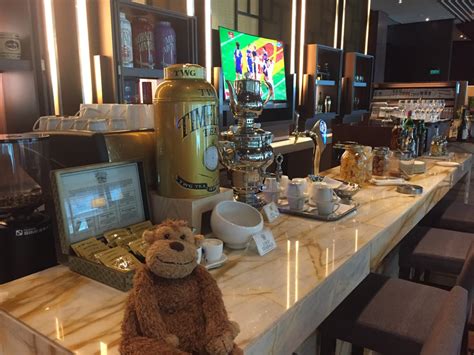 Review: Singapore Airlines First Class Lounge Singapore Changi - Monkey ...