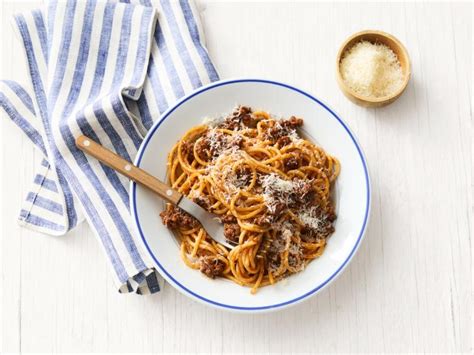 Pasta Bolognese Recipe | Anne Burrell | Food Network