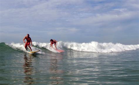 Surfing in Sri Lanka | Go Holiday Tours | Surfing holidays