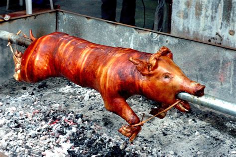 DUDE FOR FOOD: Diplahan Lechon: The Best of Mindanao Lechon, Now in Manila
