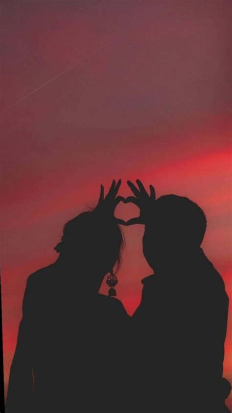 Download Relationship Cute Couple Enjoy Sunset Pictures | Wallpapers.com