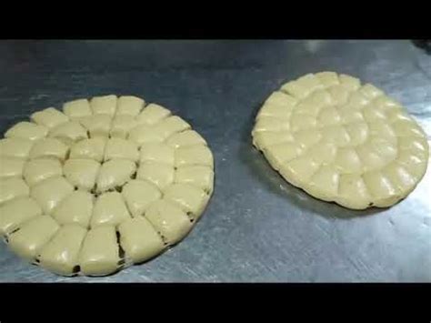 Pembuatan Roti bioteknologi kls 9D - YouTube