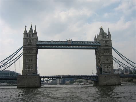 Tower Bridge - London Photo (551176) - Fanpop