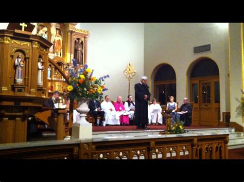 Recitation of al-Fatiha in the Church - YouTube