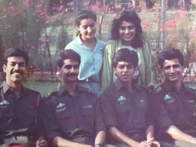 Throwback: This photo of Shah Rukh Khan from TV show Fauji will take ...