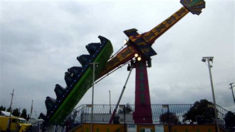 Wade Shows 2012 Kalamazoo County Fair, Chance Inverter Ride, Day Time Front View - YouTube