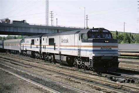 Amtrak GE P30CH locomotive - Trains