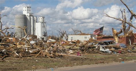 Greensburg continues to rebuild after tornado