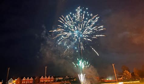 Spectacular fireworks at the rugby club - Around Wellington