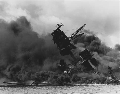 NFBs Decisive Battles Of The World: Pearl Harbor | Never Felt Better