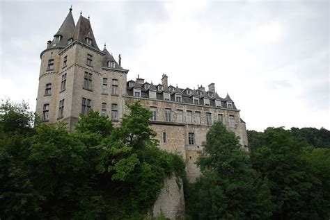 Durbuy Castle, Belgium | Castle, Barcelona cathedral, Tower bridge