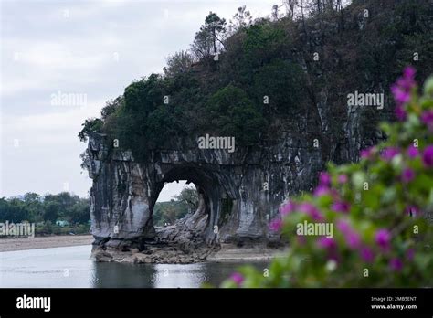 Guilin, elephant trunk hill Stock Photo - Alamy