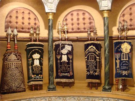 Bet El synagogue Casablanca -torah scrolls | David Lisbona | Flickr