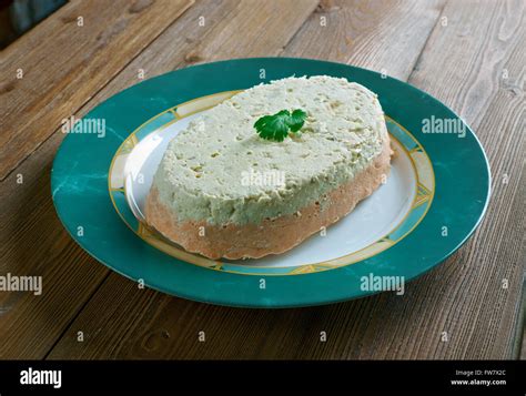 Chopped ingredients hi-res stock photography and images - Alamy
