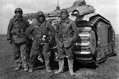 WWII --- French tank crew stand behind their Char B1 heavy tank (France - 1940) [1411x943] : r ...