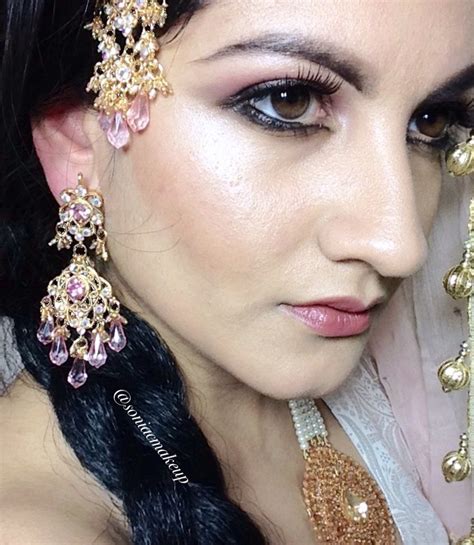 Pink lip with a smokey eye | Pink lips, Pakistani makeup, Ear cuff