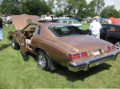 1976 Pontiac LeMans - Information and photos - MOMENTcar