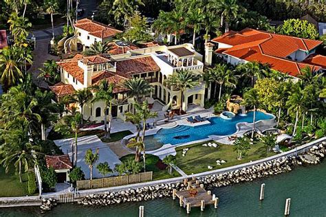 Contenta – A $39 Million Waterfront Mansion In Miami Beach, FL | Homes of the Rich