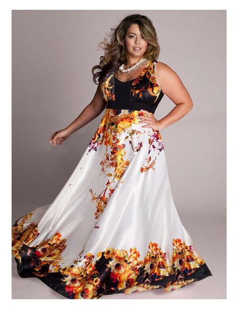 5-flattering-plus-size-dresses-for-a-wedding-guest-3 | curvyoutfits.com