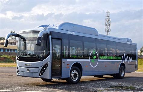 Hydrogen Bus Released by Olectra & Reliance - EVMechanica