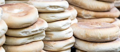 Where to Eat the Best Stottie Cake in the World? | TasteAtlas