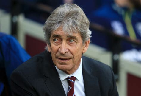 Manuel Pellegrini reacts to Manuel Lanzini's performance