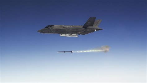 U.S. Air Force to launch production of secret AIM-260 JATM missile for F-22 and sixth generation ...