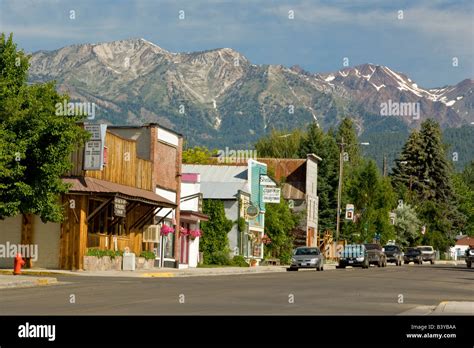 Main street with Wallow Mountains Halfway Oregon Stock Photo - Alamy