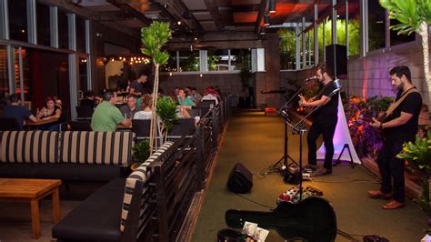 Dinner and live music in metro Phoenix: 15 restaurants to try