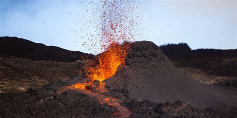 Première éruption 2023 du piton de la Fournaise | Île de la Réunion Tourisme