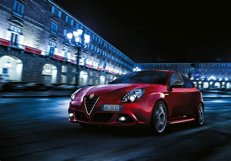 2015 Alfa Romeo Giulietta Sprint - HD Pictures @ carsinvasion.com