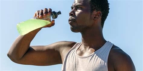 12 Best Sports Drinks of 2022 - Hydrating Sports Drinks for Workouts