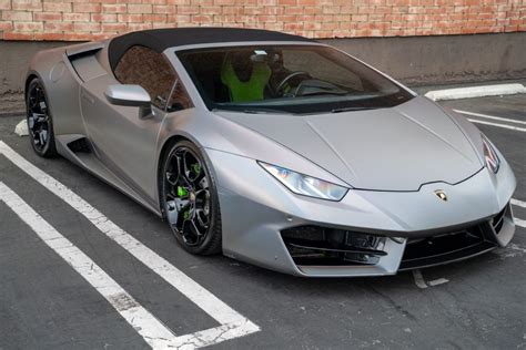 Lamborghini Huracan Spyder Silver - SunTime Exotic Car Rental Nashville