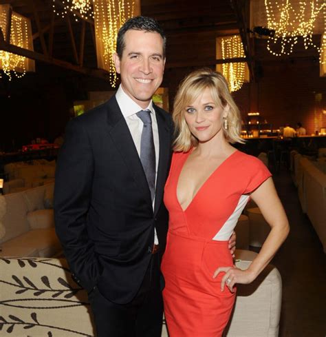 Is Reese Witherspoon Married in 2024? Who is Her Husband - Creeto