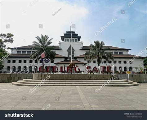 Gedung Sate Street: Over 53,186 Royalty-Free Licensable Stock Photos ...