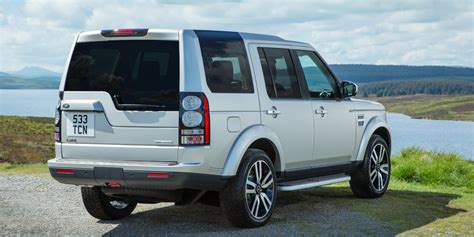 2015 Land Rover LR4 | Consumer Guide Auto