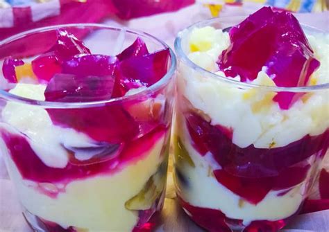 Fruit Trifle 🤩😘 Recipe by Sadia Rajpoot - Cookpad